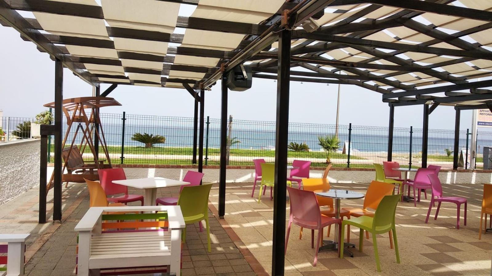 Aquamarine Residence Davoli Kültér fotó