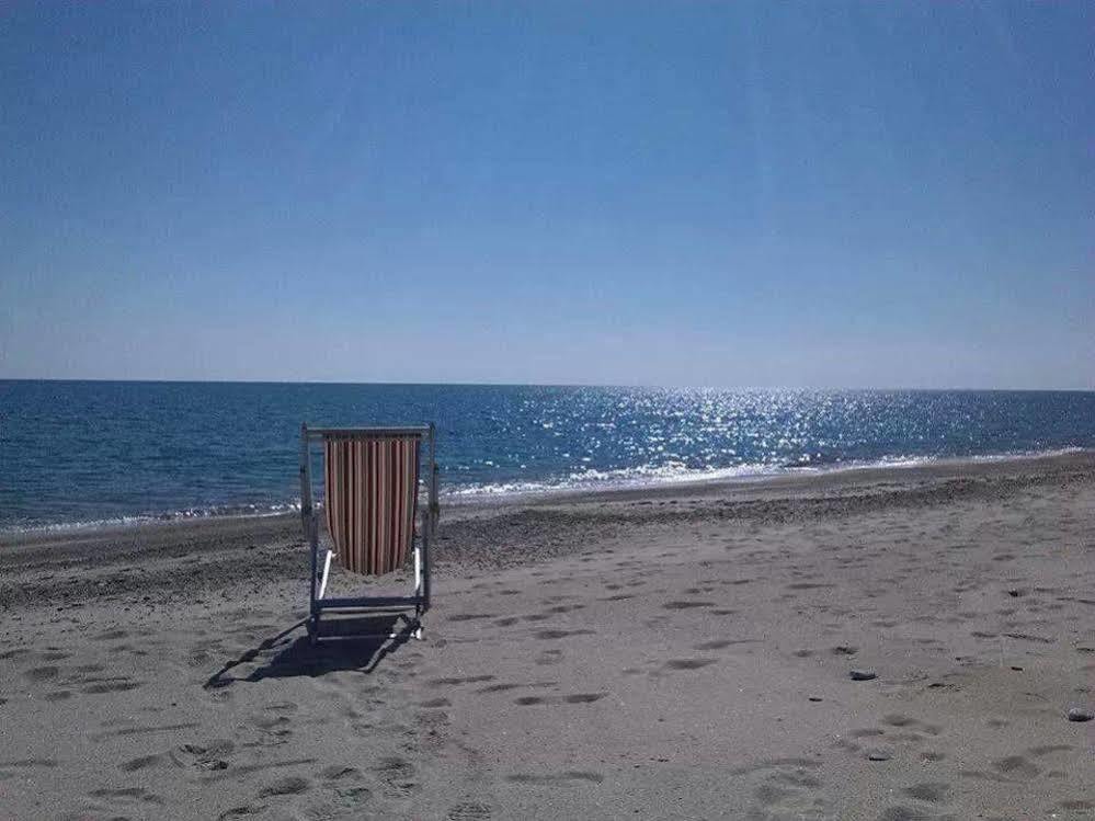 Aquamarine Residence Davoli Kültér fotó